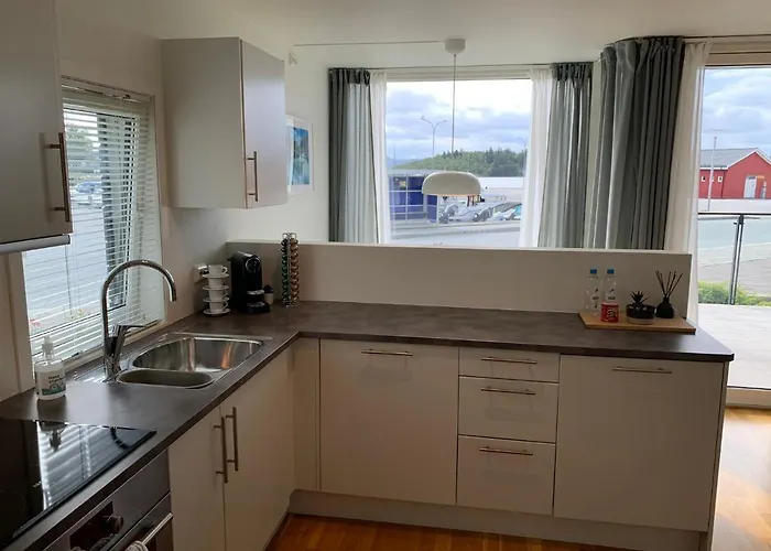 Modern In The Harbour Of Apartment